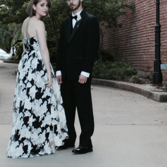 Floral formal dress - Picture 2 of 3